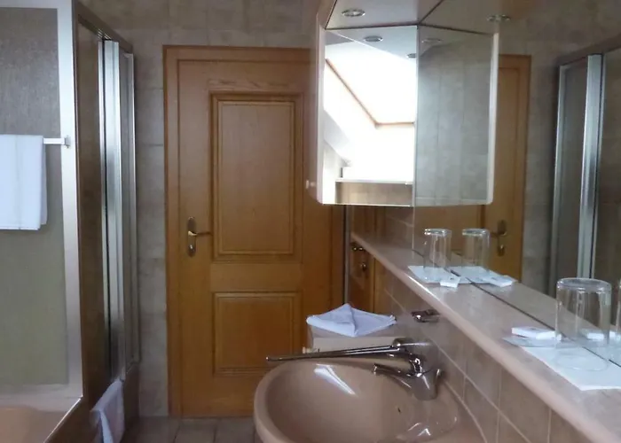 Haus Rosmarin 招待所 施罗本豪森